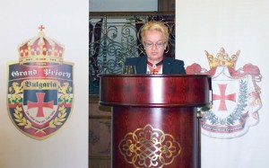 Светлана Тилкова - Алена по време на доклад
