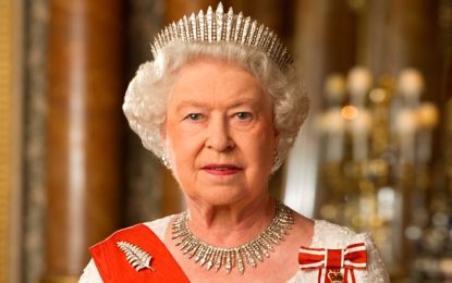 Умението да властва Елизабет II е наследила от предходни прераждания